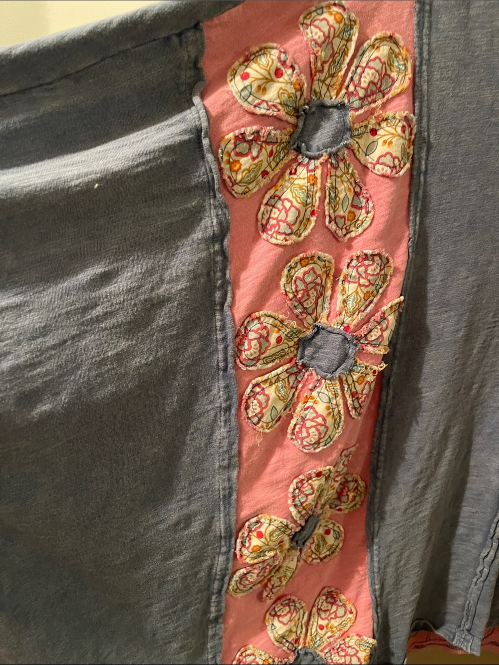 Blue Velvet, L, Washed Blue V-Neck Tunic with Pink Floral Sleeve Panels - Picture 4 of 5